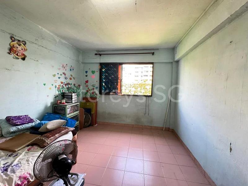 4 Room (4A) HDB for Sale in  266 Bukit Batok East Avenue 4 - Image 4